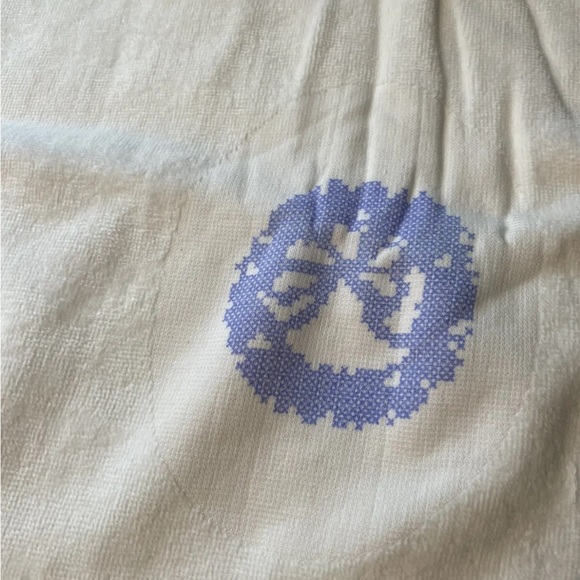 NOS Herrschners Christmas Wreath Terry Towel Stamped Cross-Stitch No Thread Kit - Picture 2 of 4